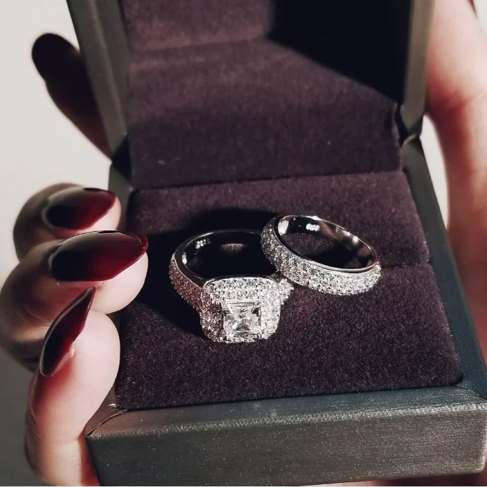 Couple Ring with White Zircon, Fashionable Women's Ring